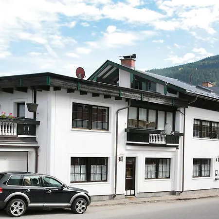 Schoenpflug Apartment